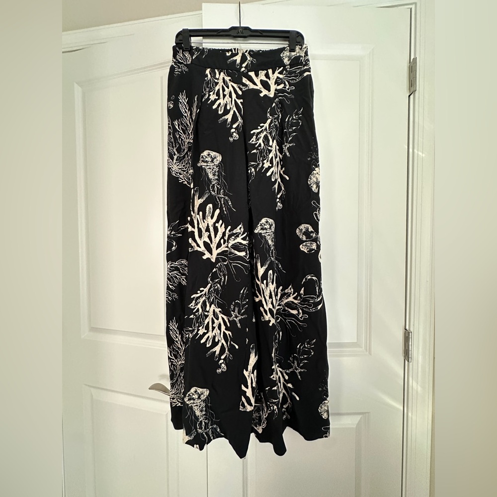 Target Black and White Coral-Print Maxi Skirt